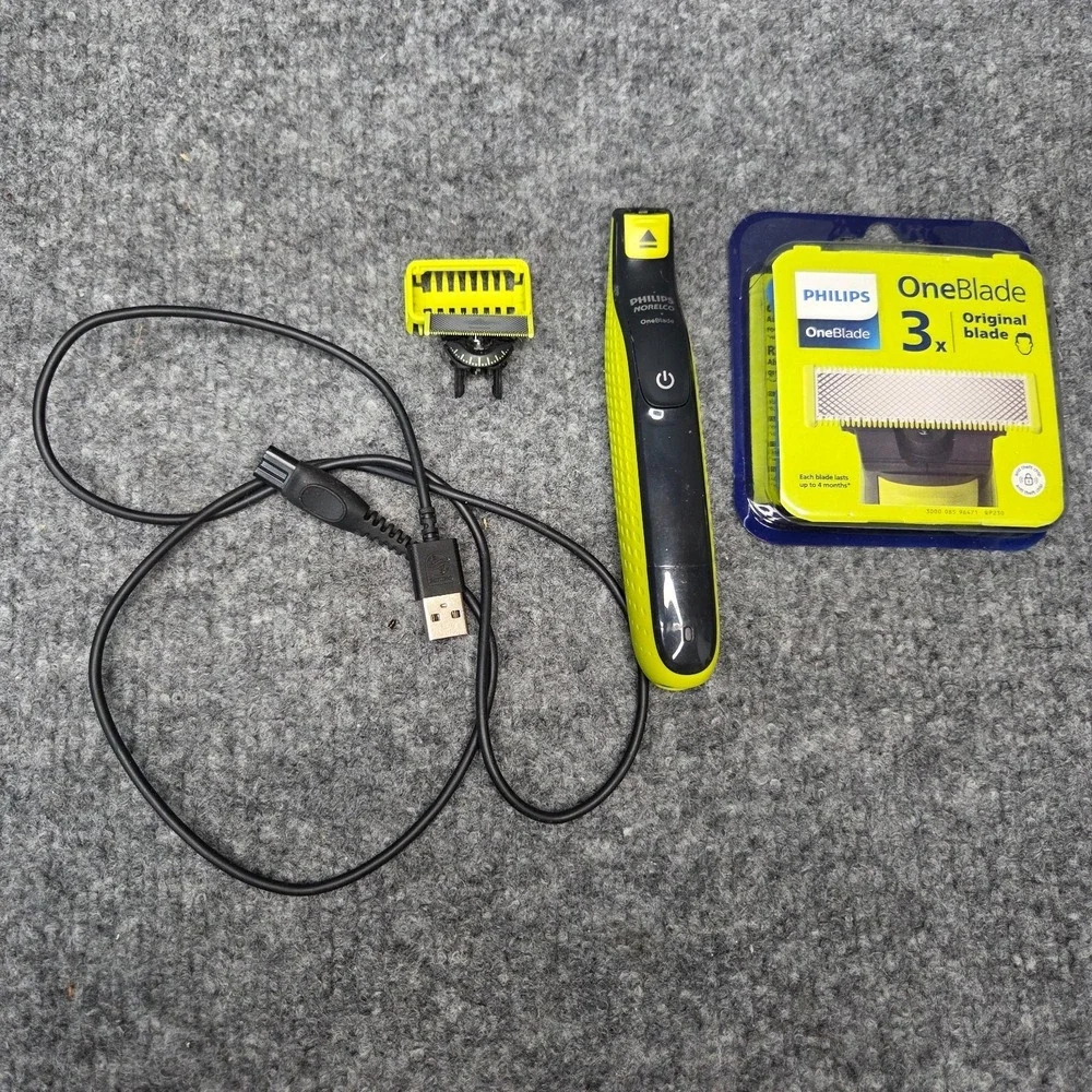 Philips Norelco OneBlade 360 QP2724/90 Beard Trimmer Body Rechargeable + Extras